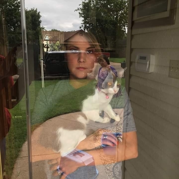 Meet your Posher, Drew - Picture 1 of 1